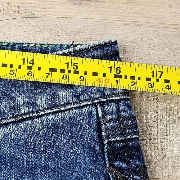 Wrangler Rock 47 Jeans Size 9 Women's Mid-Rise Embroidered‎ Designs Bootcut Leg - Picture 9 of 13